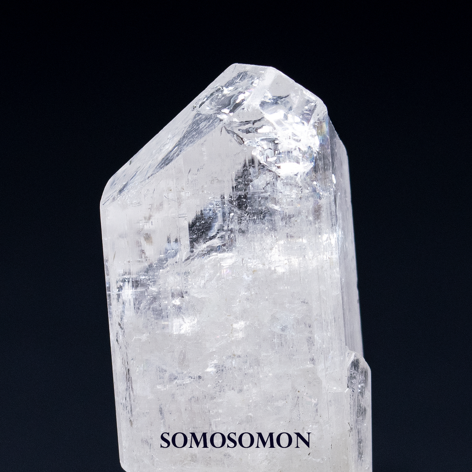 ダンビュライト