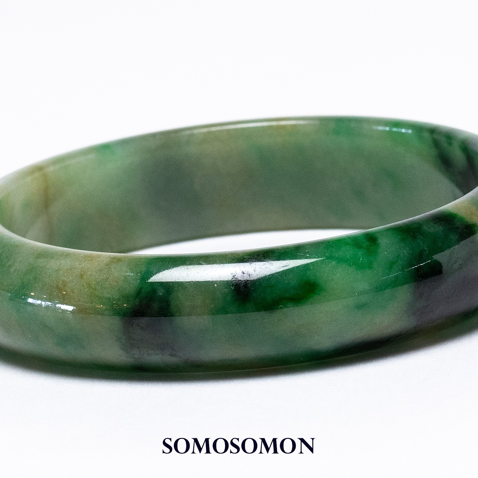 ミャンマー翡翠バングル
